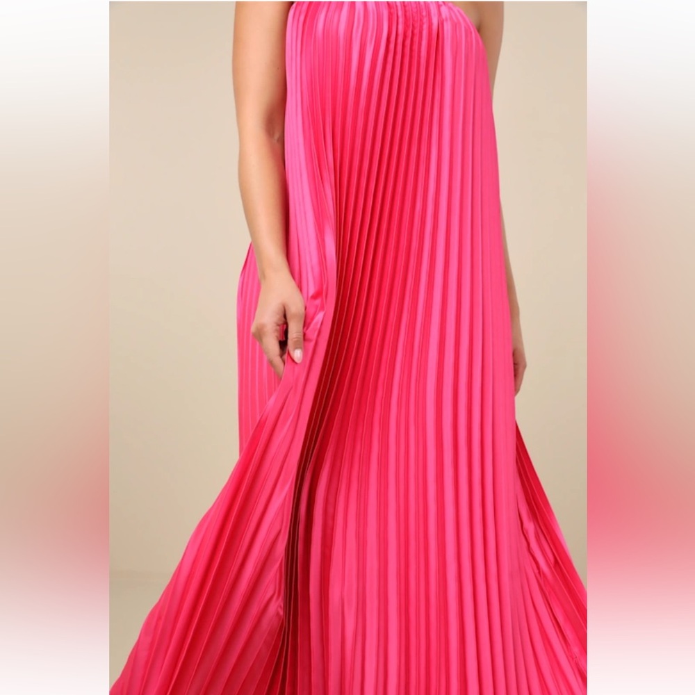 Divian Hot Pink Ombre Pleated Swing Maxi Dress - Picture 4 of 5